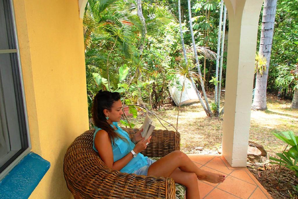 Villa Marine Holiday Apartments Cairns Yorkeys Knob Esterno foto